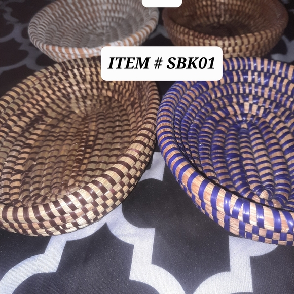 Hand made Basket for dinner table or in kitchen table. - Picture 4 of 5